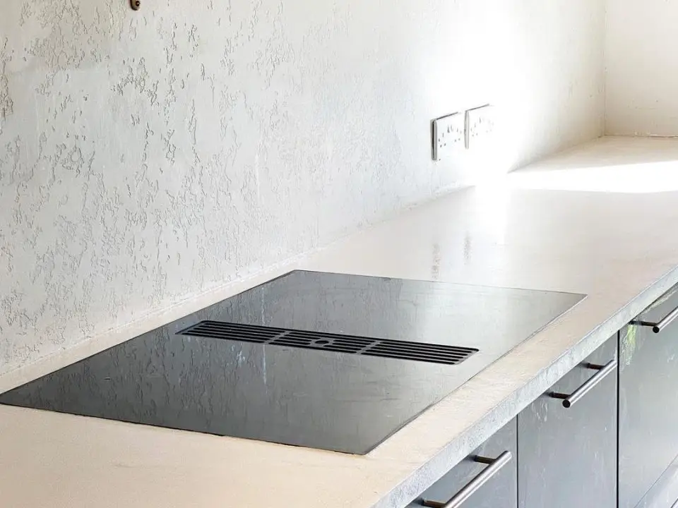Microcement waterproof kitchen work top London - Deco Cemento