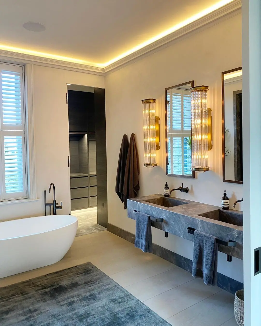 Luxury bathrooms London - Microcement by Deco Cemento