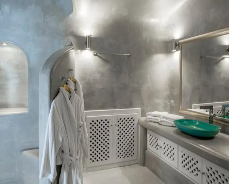 Microcement London - Hotel Bathroom by Deco Cemento